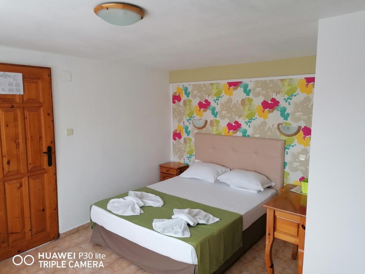 Family Hotel Sofi โซโซโปล ภายนอก รูปภาพ