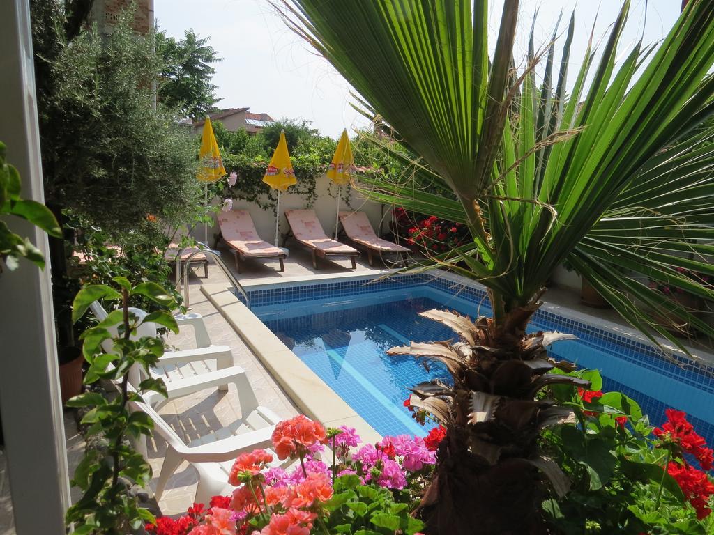 Family Hotel Sofi โซโซโปล ภายนอก รูปภาพ