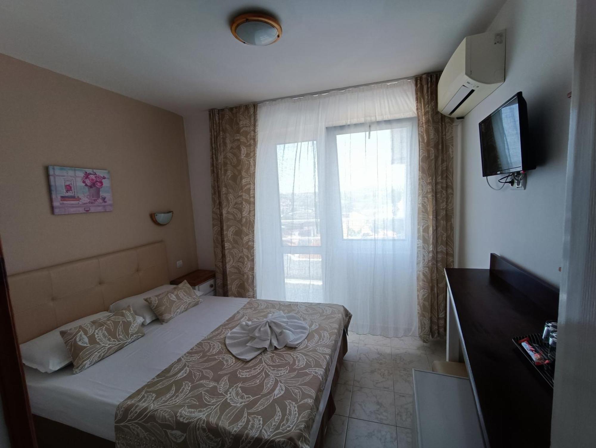 Family Hotel Sofi โซโซโปล ภายนอก รูปภาพ