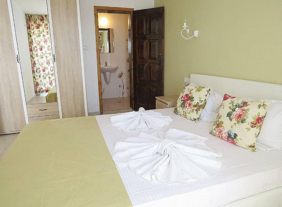 Family Hotel Sofi โซโซโปล ภายนอก รูปภาพ